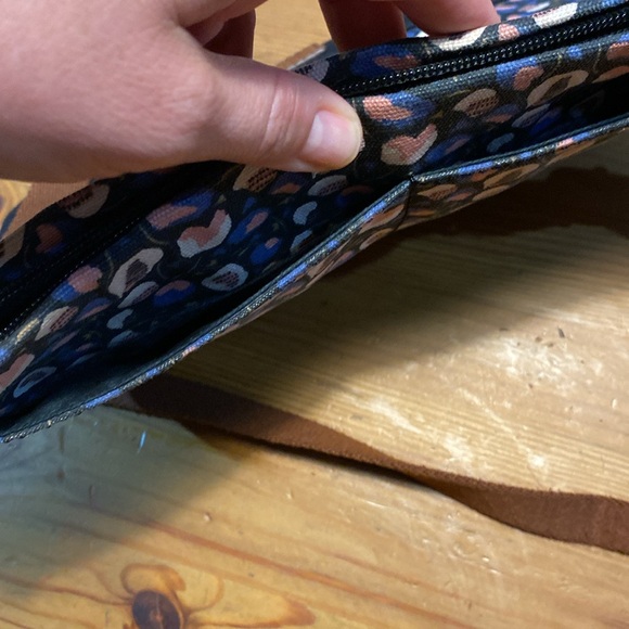 Fossil purse - Picture 5 of 8